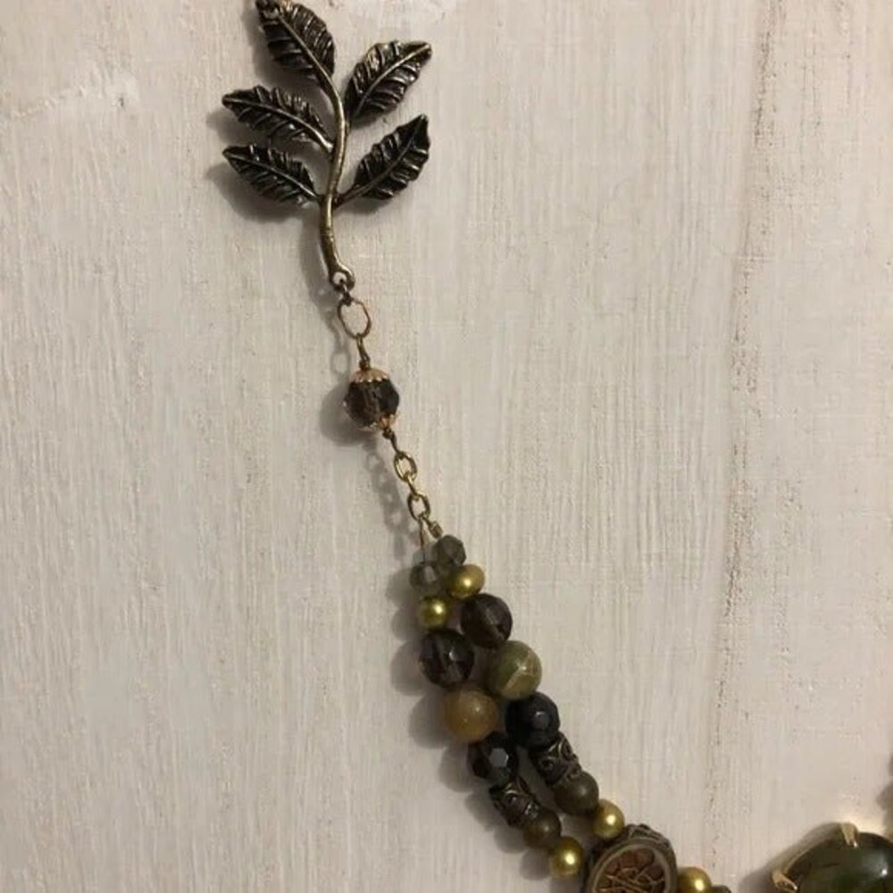 Stone Resin Beaded Pendant Necklace Neutral Tones - Picture 5 of 8